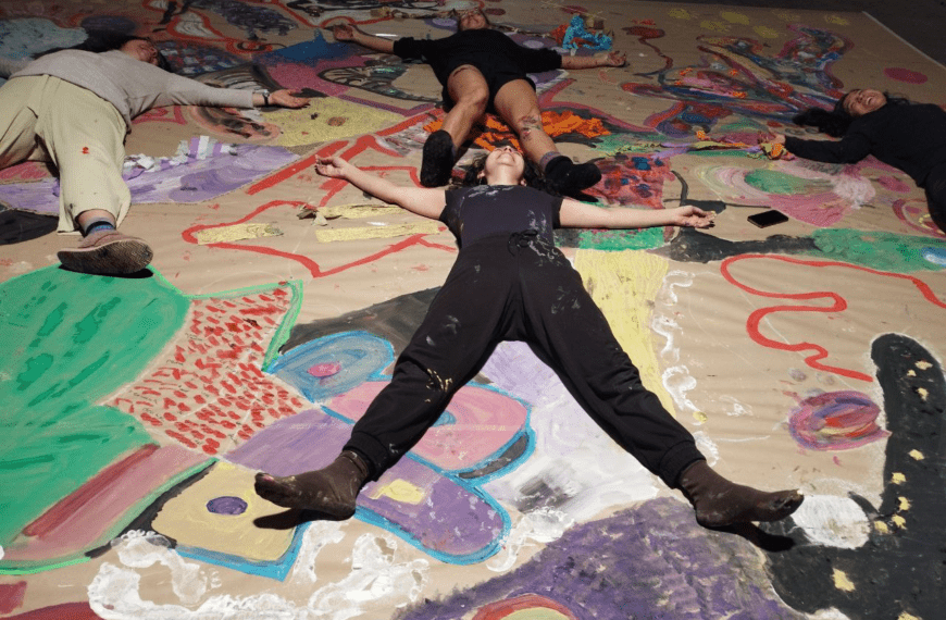 Tanz mit Bildern. Ein Tanztheater-, Zeichen- und Collage-Workshop über die Liebe